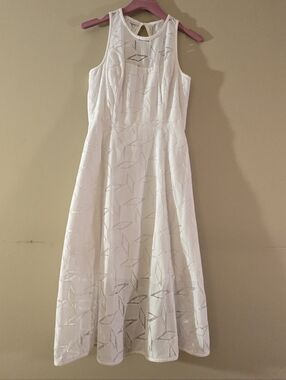 White House Black Market Size 2 White Sleeveless Maxi with Geo Lace Overlay